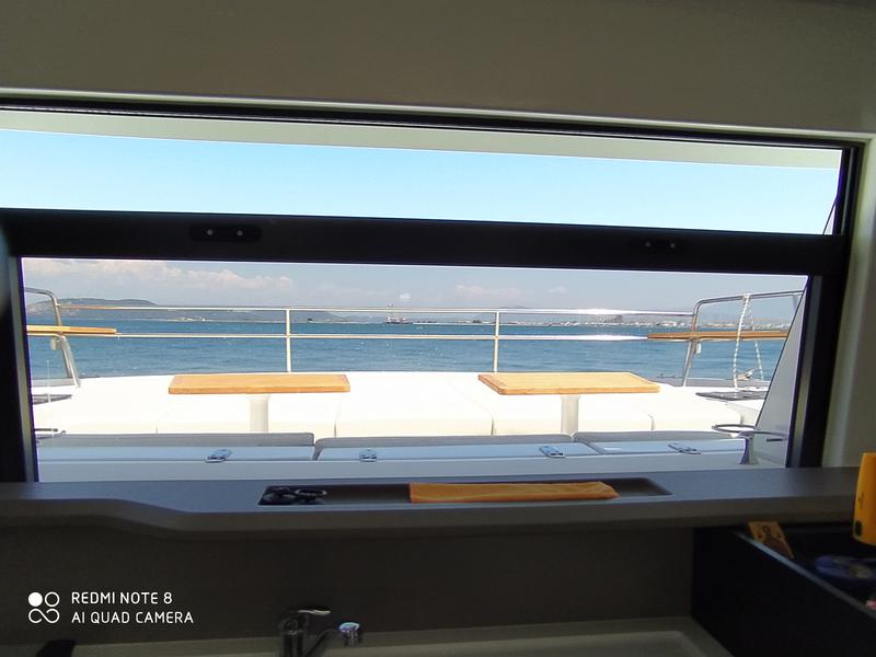 Book yachts online - powercatamaran - Bali 4.3 MY - Flying Dream  - rent