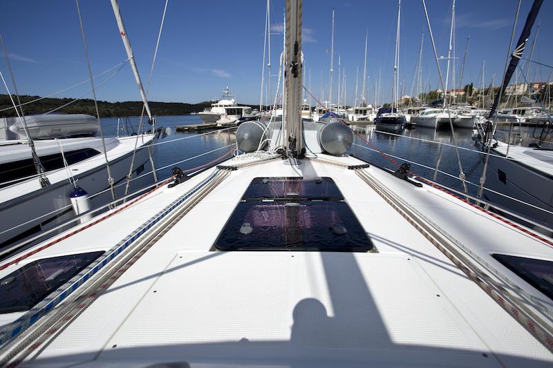 Book yachts online - sailboat - Bavaria 41 Cruiser - Astros - rent