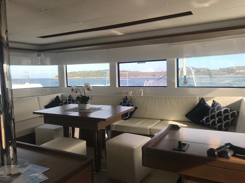 Book yachts online - catamaran - Lagoon 50 - Baten Kaitos II  (A/C, WM, Generator, Tender Lift, Inverter) - rent