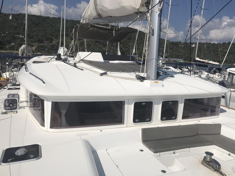 Book yachts online - catamaran - Lagoon 450 F - Kaus Australis (A/C, WM, Generator, Inverter) - rent