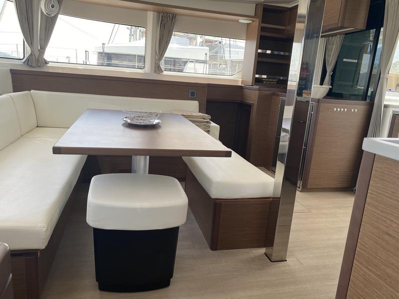 Book yachts online - catamaran - Lagoon 46 - Blue Alma (A/C, WM, Generator, Inverter 12/220V) - rent