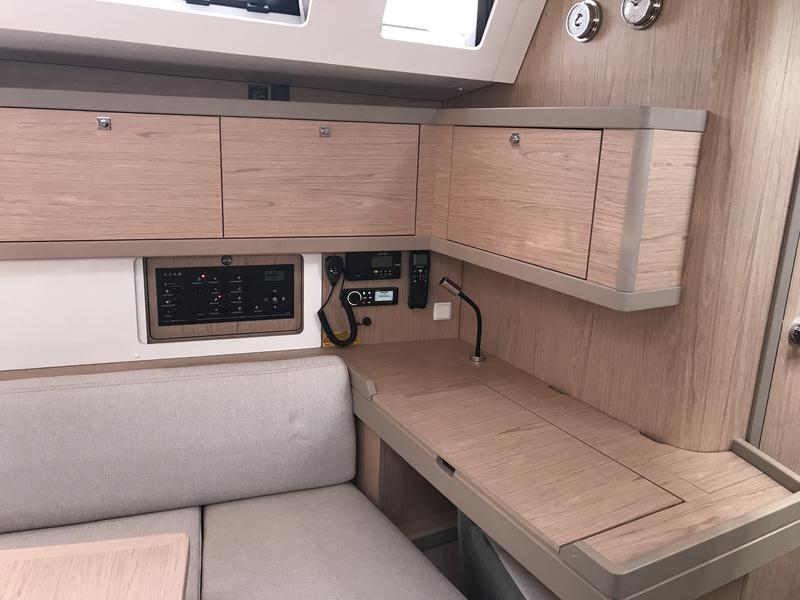 Book yachts online - sailboat - Oceanis 45 - Algeiba - rent