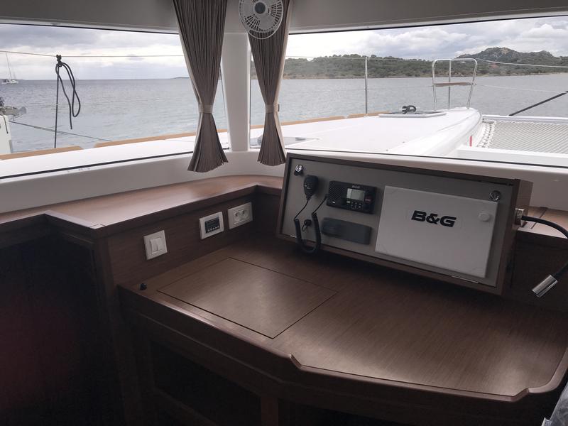 Book yachts online - catamaran - Lagoon 450F - Rigel Kentaurus (A/C, WM, Generator, Inverter) - rent