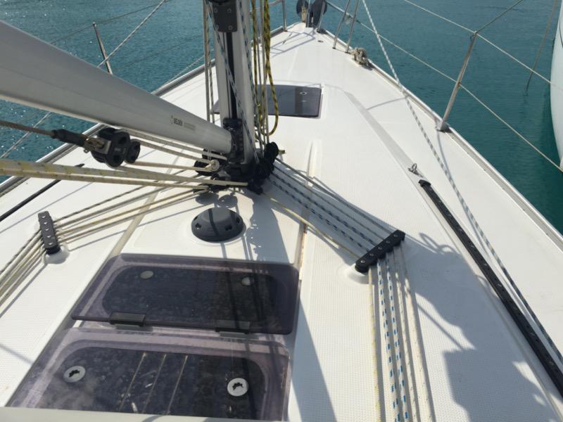 Book yachts online - sailboat - Bavaria Cr 37 - Menkar - rent