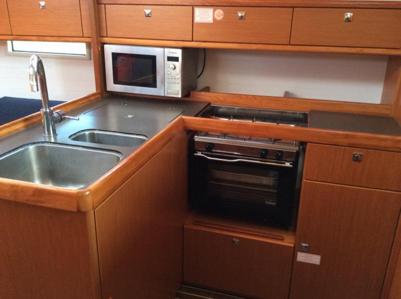 Book yachts online - sailboat - Bavaria Cr 37 - Menkar - rent