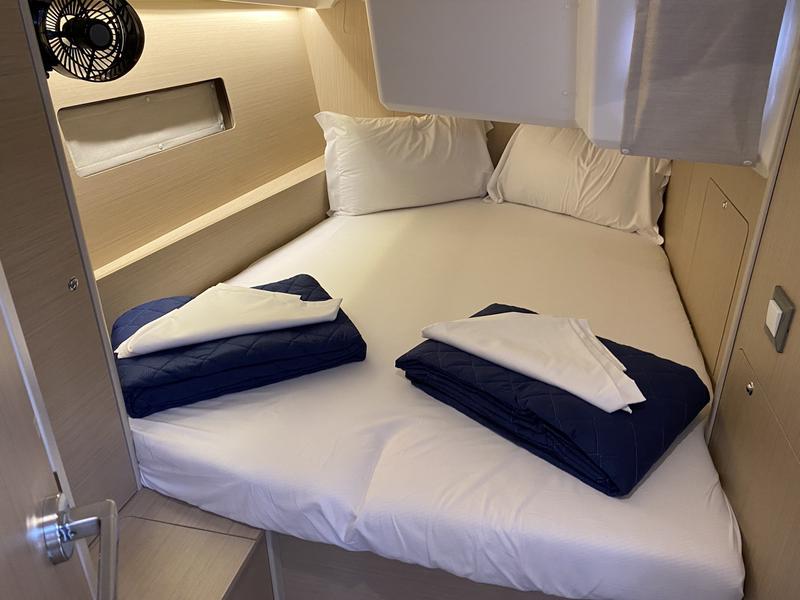 Book yachts online - sailboat - Oceanis 40.1 - Blue Eyes II - rent