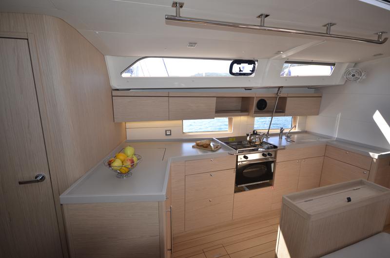 Book yachts online - sailboat - Oceanis 46.1 (3 cab) - Altarf - rent