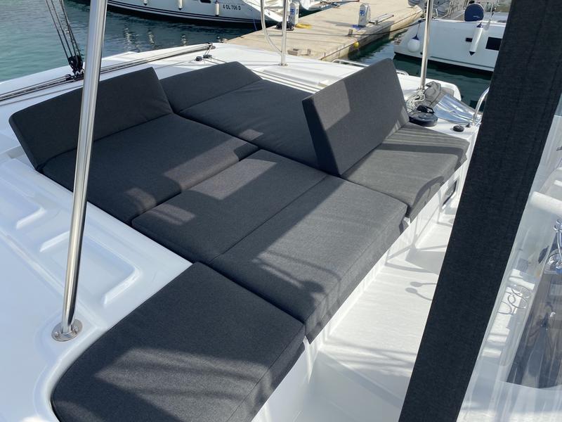 Book yachts online - catamaran - Lagoon 46 - Archè II - rent