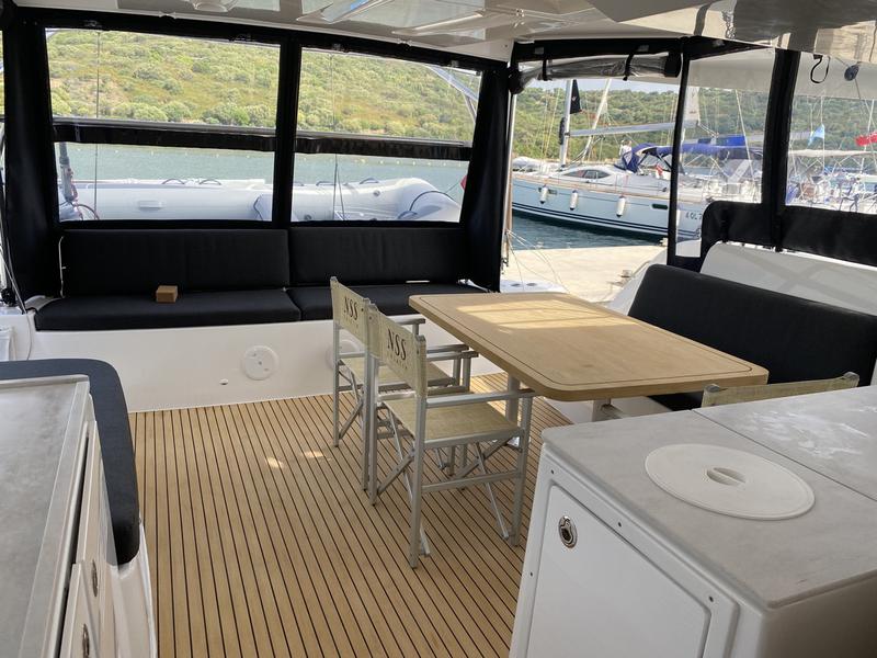 Book yachts online - catamaran - Lagoon 46 - Archè II - rent