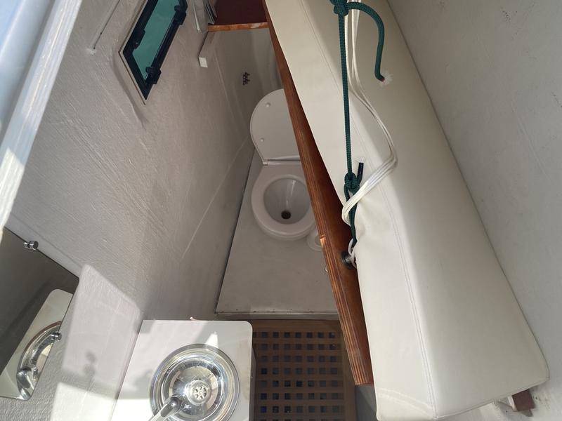 Book yachts online - catamaran - Lagoon 52F (5 cab) - Naka (SXM) - rent