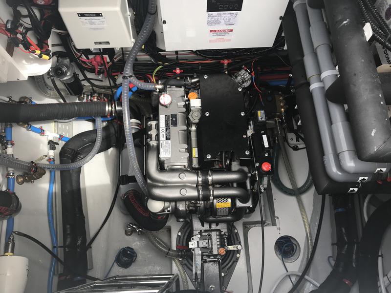 Book yachts online - catamaran - Lagoon 52F - 6 cab - Dugongo II (A/C, WM, Generator, Inverter, Tender Lift) - rent