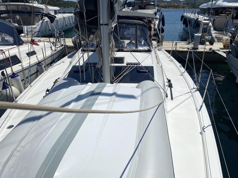 Book yachts online - sailboat - Dufour 390 Grand Large - Musica - rent