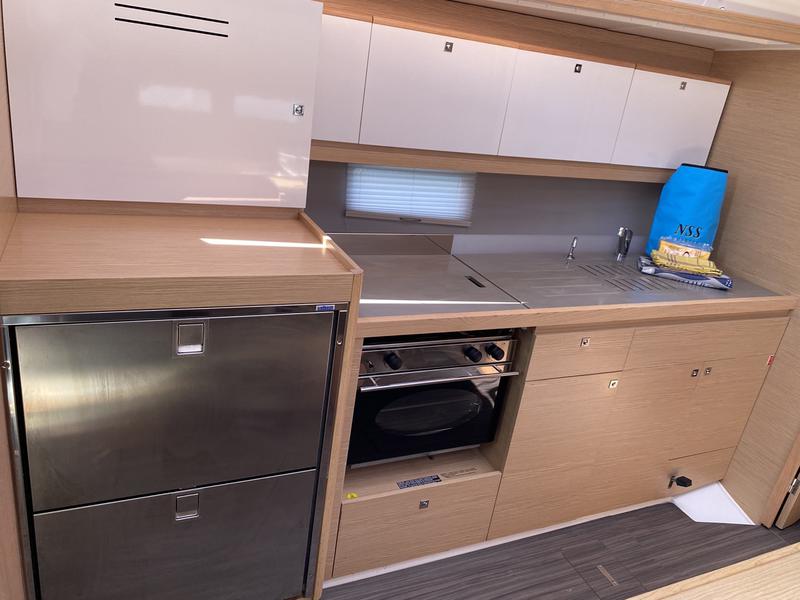 Book yachts online - sailboat - Dufour 390 Grand Large - Musica - rent