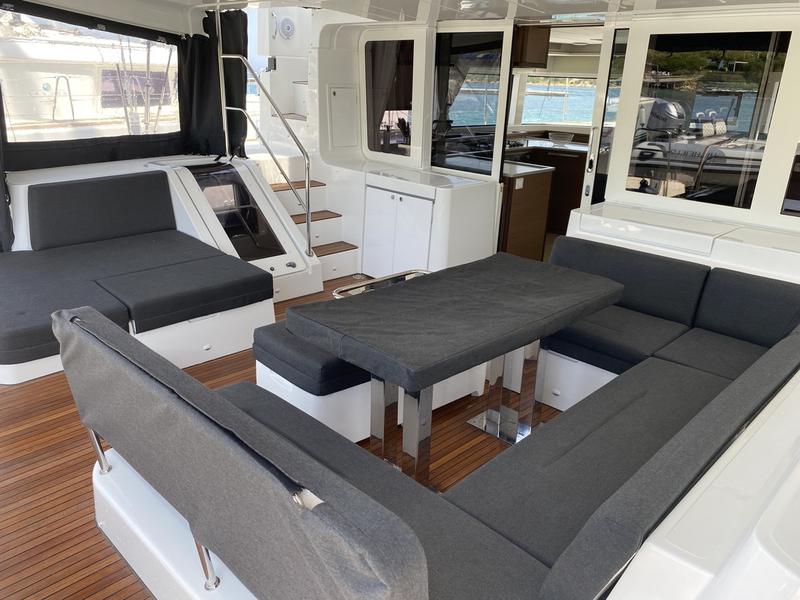 Book yachts online - catamaran - Lagoon 52F (5 cab) - Naka (A/C, WM, Generator, Inverter, Tender Lift) - rent