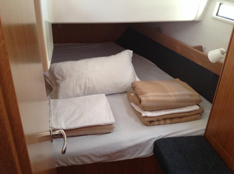 Book yachts online - sailboat - Bavaria Cr 41 - Sheratan - rent