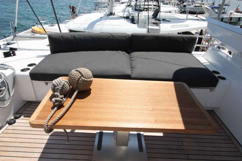 Book yachts online - catamaran - Lagoon 620 (10+3) - The Sun (MAR)  (5 cab + 3 crew) (AC, WM, Generator, Inverter, Tender Lift) - rent