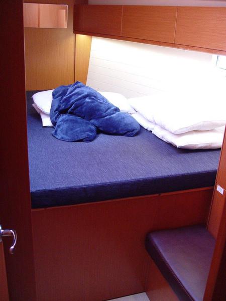 Book yachts online - sailboat - Bavaria Cruiser 46 - Dione - rent