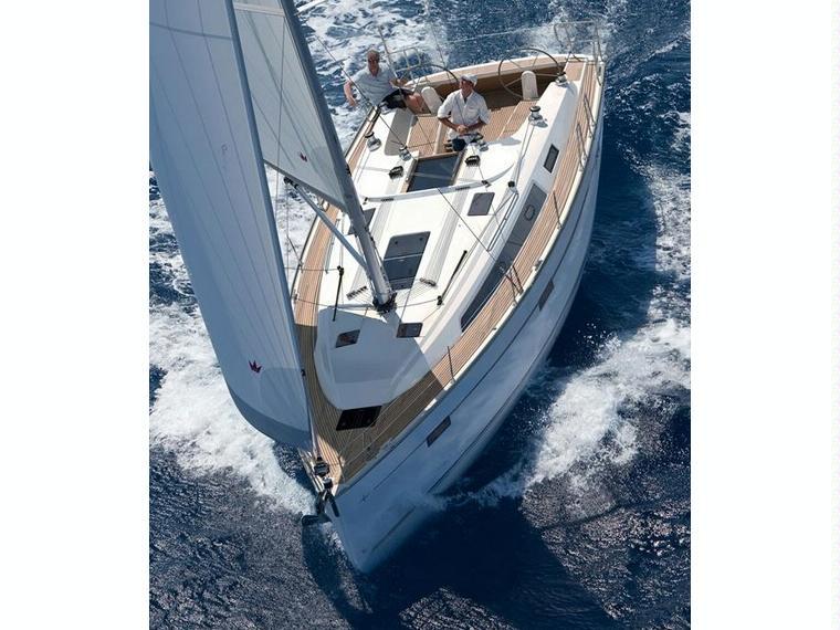 Book yachts online - sailboat - Bavaria Cruiser 41 - Oberon - rent