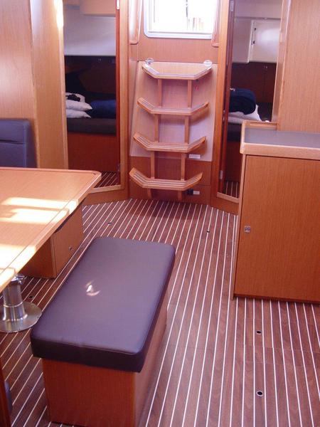 Book yachts online - sailboat - Bavaria Cruiser 46 - Fenice - rent