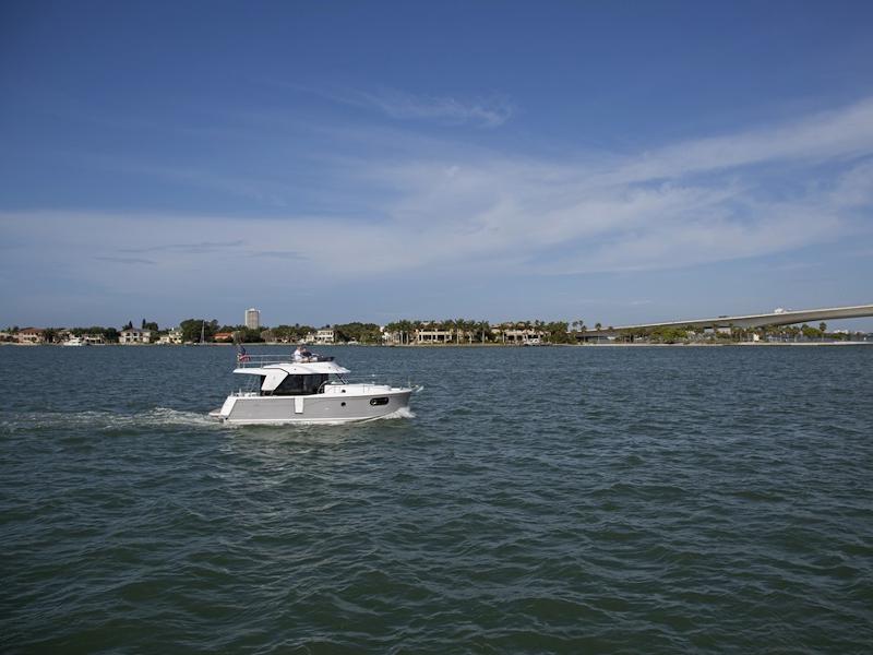 Book yachts online - motorboat - Swift Trawler 30 - AnnaRosa - rent