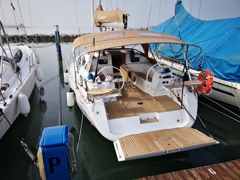 Book yachts online - sailboat - Elan 40 Impression - La Marchesa - rent