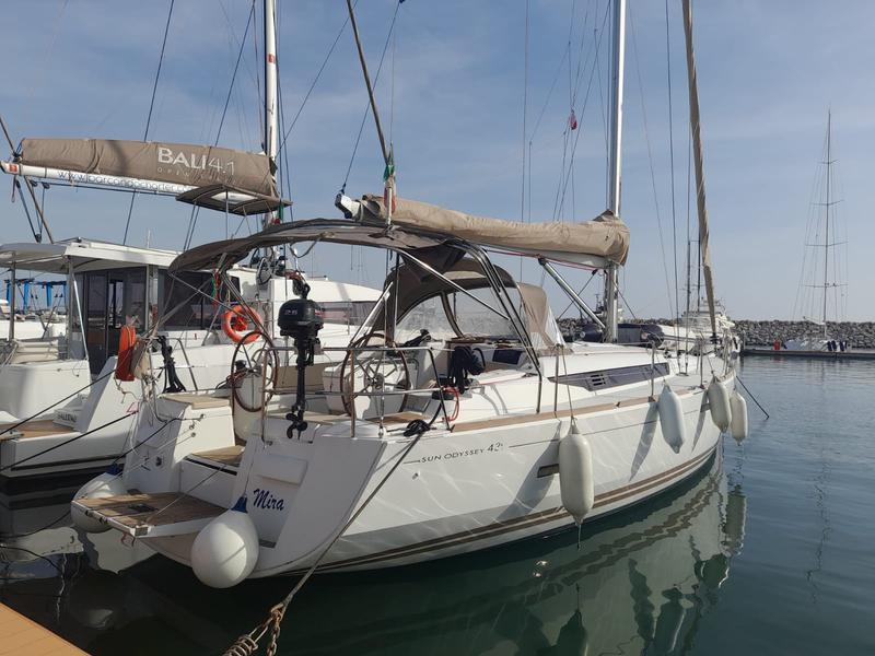 Book yachts online - sailboat - Sun Odyssey 439 - Mira - rent