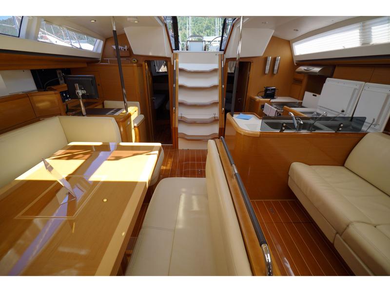 Book yachts online - sailboat - Jeanneau 57 - Summerlove - rent