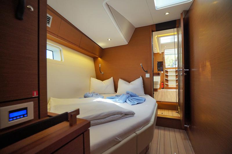 Book yachts online - sailboat - Jeanneau 64 - Freedom - rent