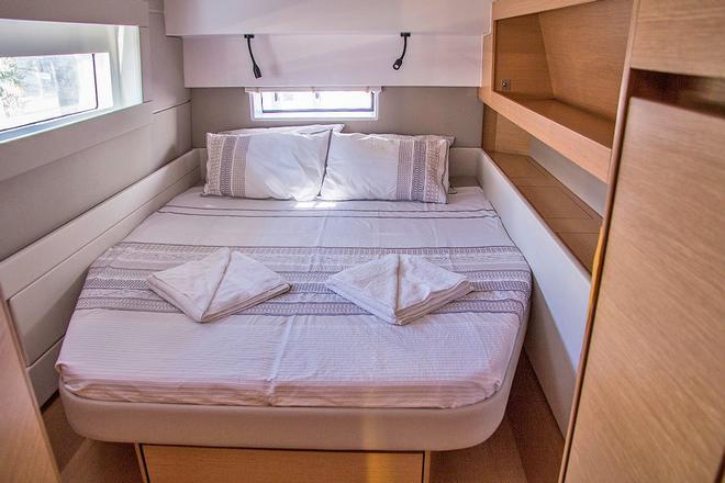 Book yachts online - catamaran - Nautitech 40 - SoMi - rent