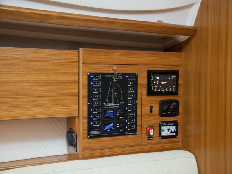 Book yachts online - sailboat - Maxus 33.1 RS Prestige - Himara - rent