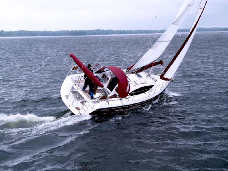 Book yachts online - sailboat - Maxus 33.1 RS Prestige - Saranda - rent