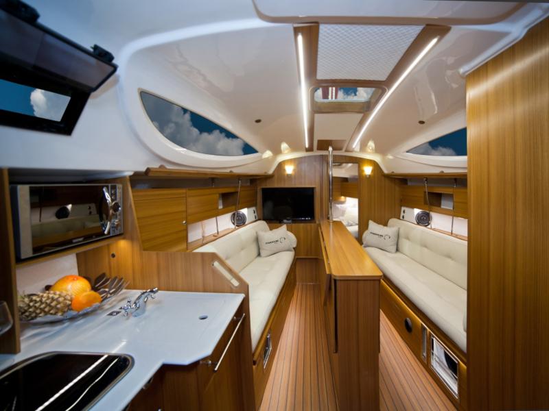 Book yachts online - sailboat - Maxus 33.1 RS Standard - ERATO - rent