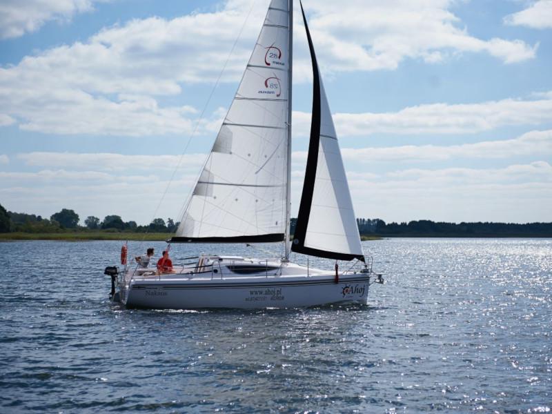 Book yachts online - sailboat - Maxus 28 Standard - AURORA - rent