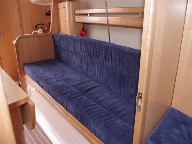 Book yachts online - sailboat - Maxus 28 Standard - AURORA - rent