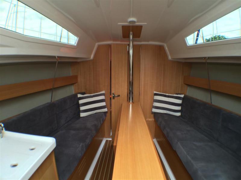 Book yachts online - sailboat - Maxus 26 Prestige 8/1 - MARSALA - rent