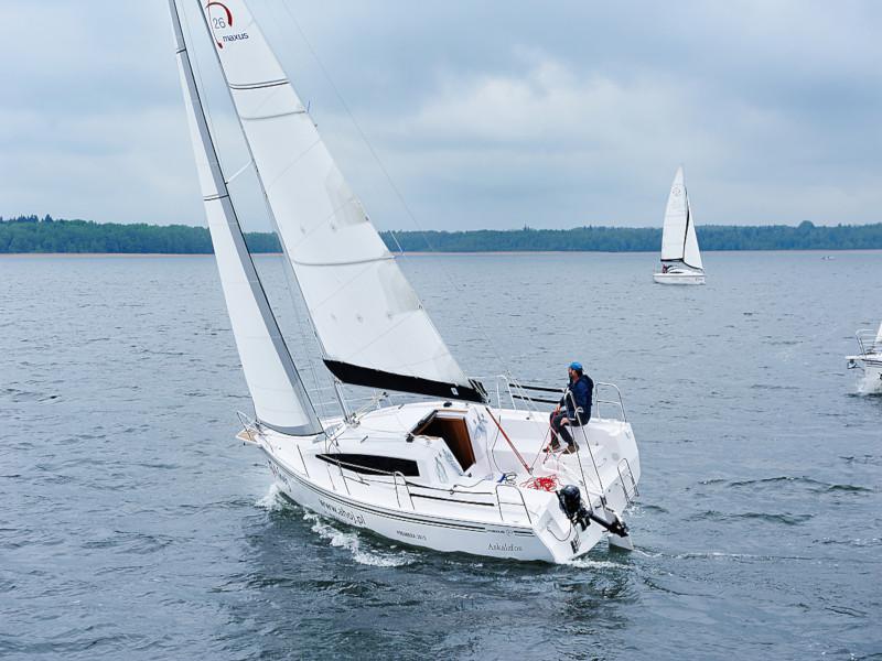 Book yachts online - sailboat - Maxus 26 Prestige 8/1 - ALMERIA - rent