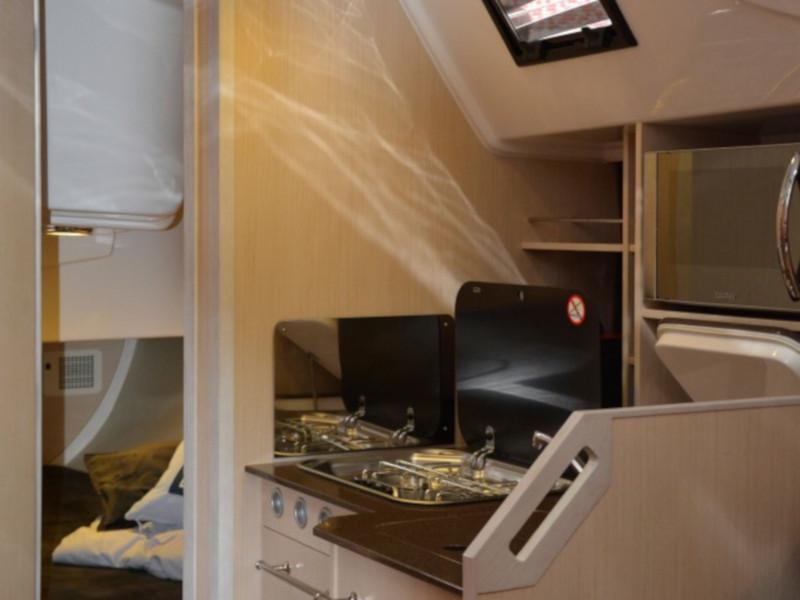 Book yachts online - sailboat - Maxus 33.1 RS Prestige - FROZEN WATER - rent