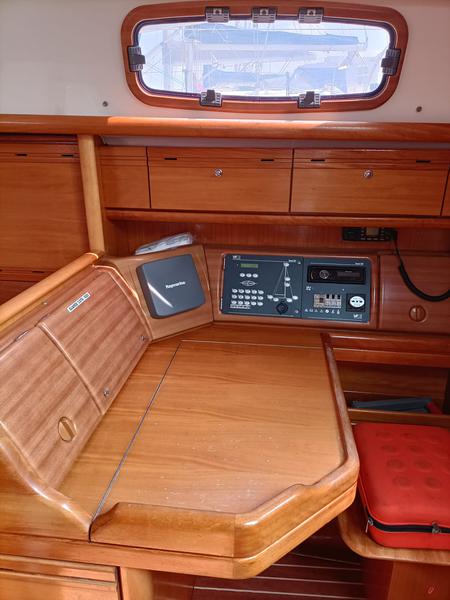 Book yachts online - sailboat - Bavaria 37 - Eagle Ray - rent