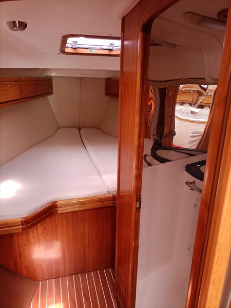 Book yachts online - sailboat - Bavaria 37 - Eagle Ray - rent
