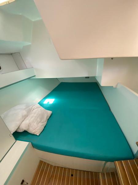 Book yachts online - sailboat - Atoll 6 - ISLAND GIRL - rent