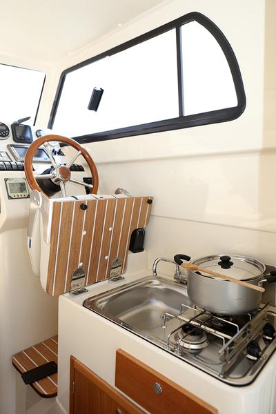 Book yachts online - motorboat - Leidi 660 - H4 - rent