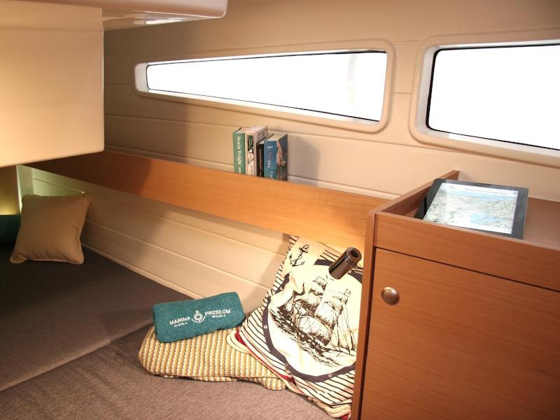Book yachts online - motorboat - Platinum 989 - Platinum 989 Flybridge (Premiera) - rent