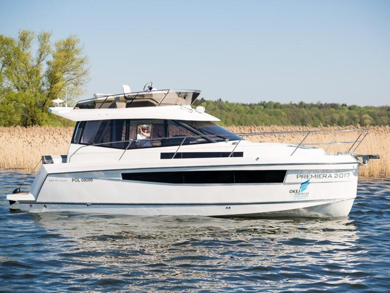 Book yachts online - motorboat - Platinum 989 - Platinum 989 Flybridge (Premiera) - rent