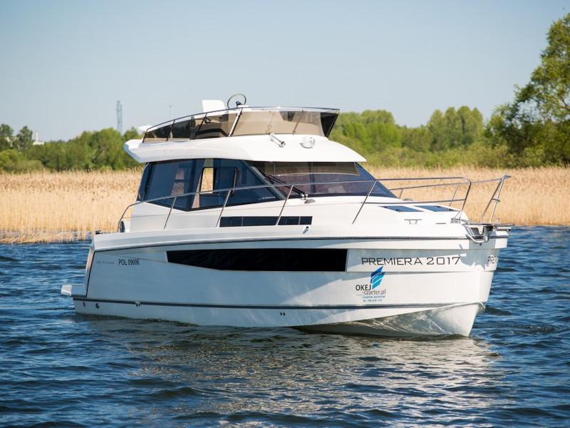 Book yachts online - motorboat - Platinum 989 - Platinum 989 Flybridge (Premiera) - rent