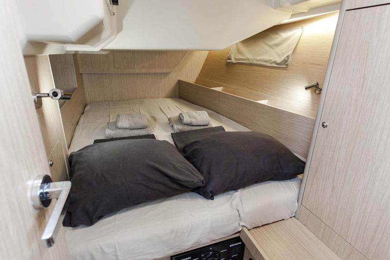 Book yachts online - sailboat - Oceanis 41.1 - Free - rent