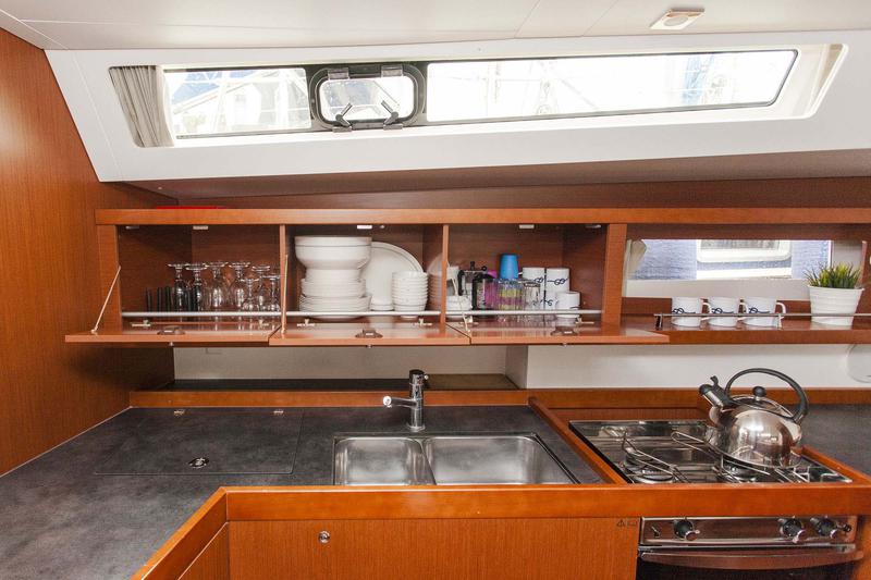 Book yachts online - sailboat - Oceanis 45 - Prodigy - rent
