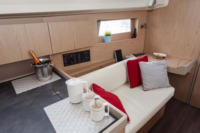 Book yachts online - sailboat - Oceanis 41.1 - Rose Royce - rent