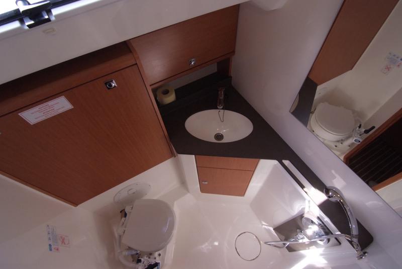 Book yachts online - sailboat - Bavaria Cruiser 46 - GARBIN - rent