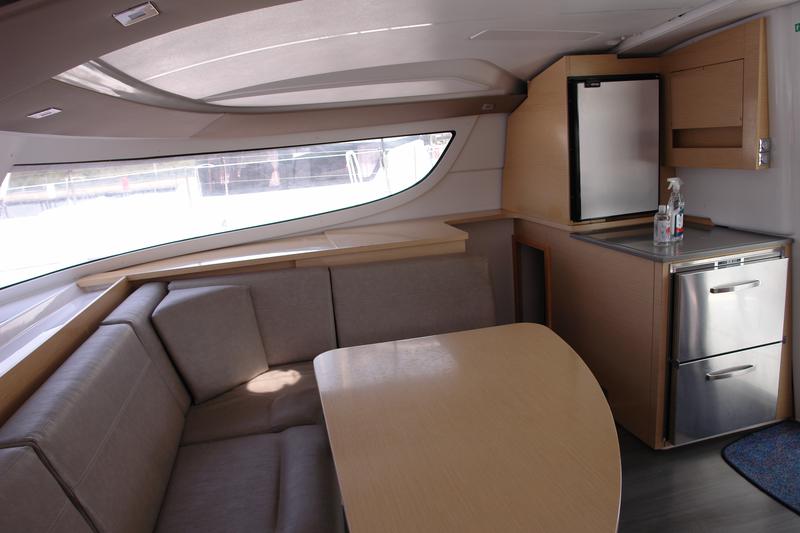 Book yachts online - catamaran - Lipari 41 - ARGOS - rent