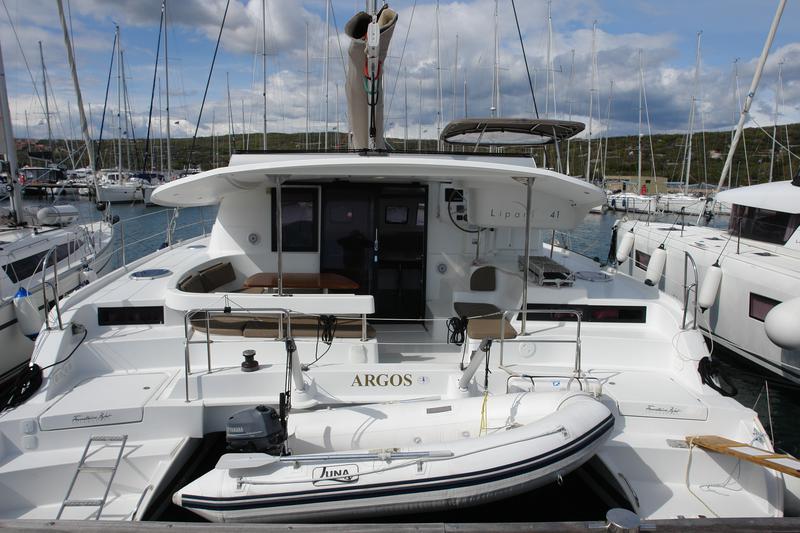 Book yachts online - catamaran - Lipari 41 - ARGOS - rent